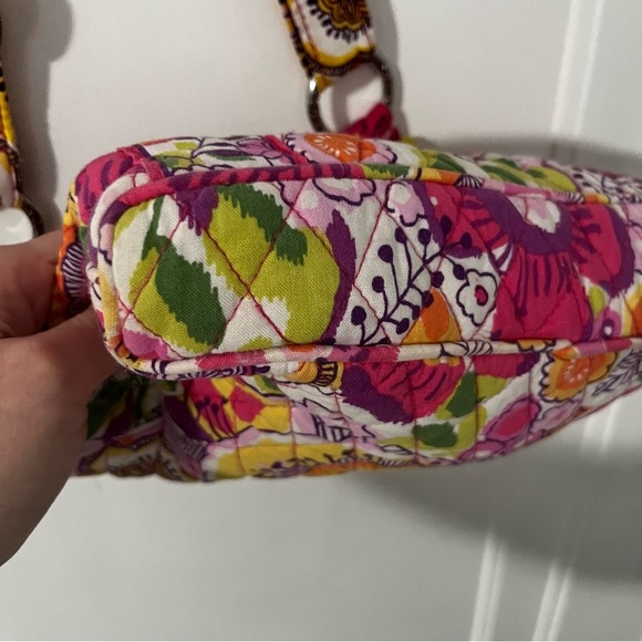 Vera Bradley Vibrant Floral Quilted Shoulder Bag - Picture 5 of 7